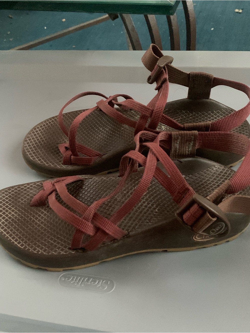 Chaco original with double maroon straps - Picture 3 of 7